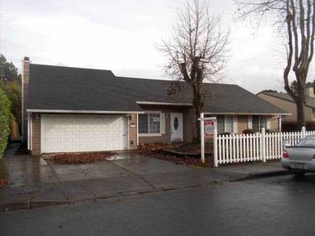 923422_10203106501489165_1804743404_n