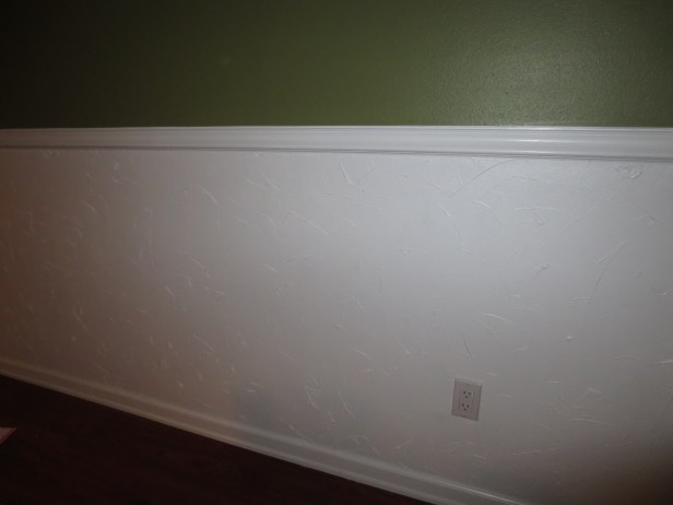 Painted textured dining room wall